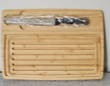 Load image into Gallery viewer, 3-Piece Bamboo Bread Cutting Board Set with Crumb Catcher and Knife image 3