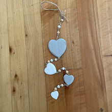 Load image into Gallery viewer, Hearts Garland