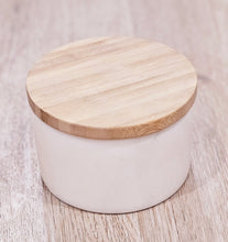 Load image into Gallery viewer, Spice Bottle White