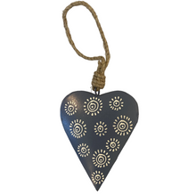 Load image into Gallery viewer, Swirl Heart