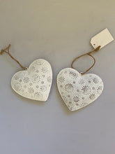 Load image into Gallery viewer, White Flower Hanging Heart, buy now at Vivre, Nelson, NZ
