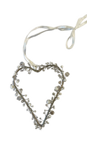 Load image into Gallery viewer, Beaded heart buy now at Vivre, Nelson, NZ for all things hearts

