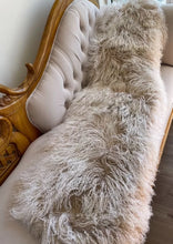 Load image into Gallery viewer, Tibetan Lamb Hide Beige with White Tips (Double)
