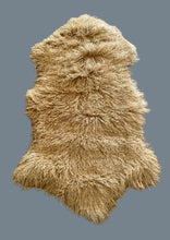 Load image into Gallery viewer, Tibetan Lamb Hide Caramel (Single)
