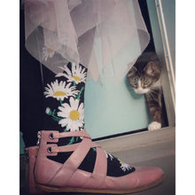 Load image into Gallery viewer, Daisies Black Crew Socks
